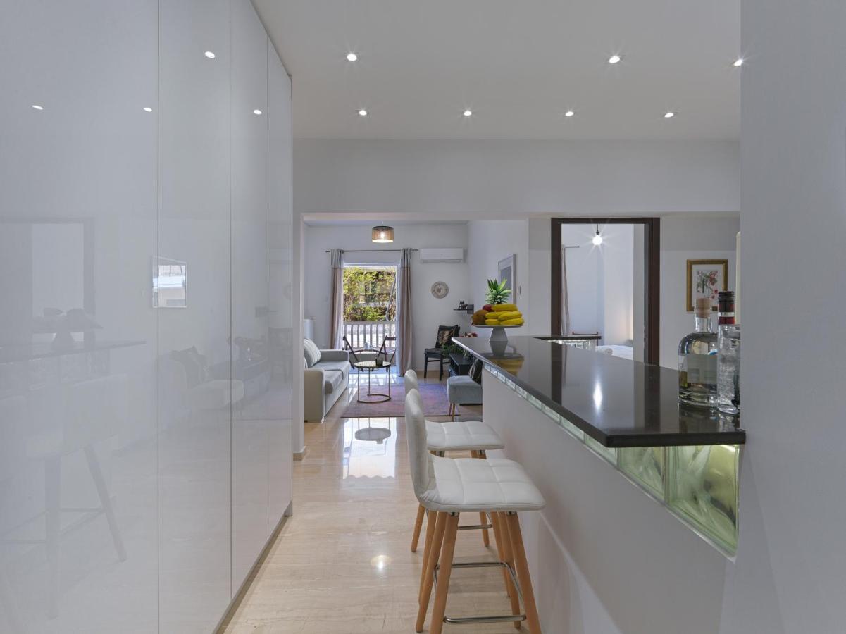 Newly Renovated Apartment In The Heart Of Athene Buitenkant foto