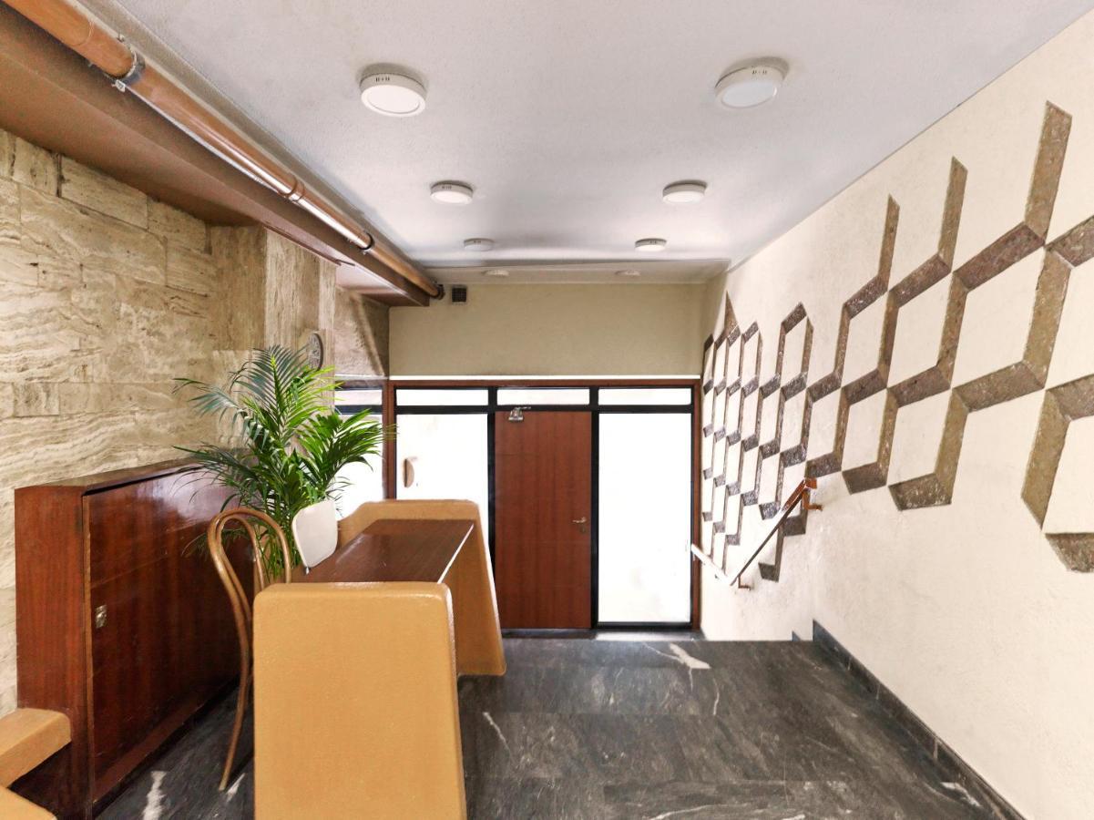 Newly Renovated Apartment In The Heart Of Athene Buitenkant foto
